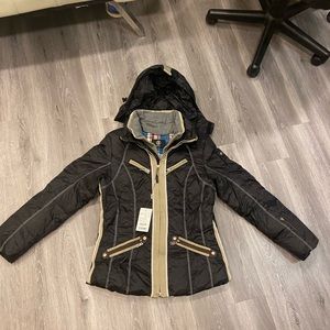 BOGNER NWT stunning ski jacket